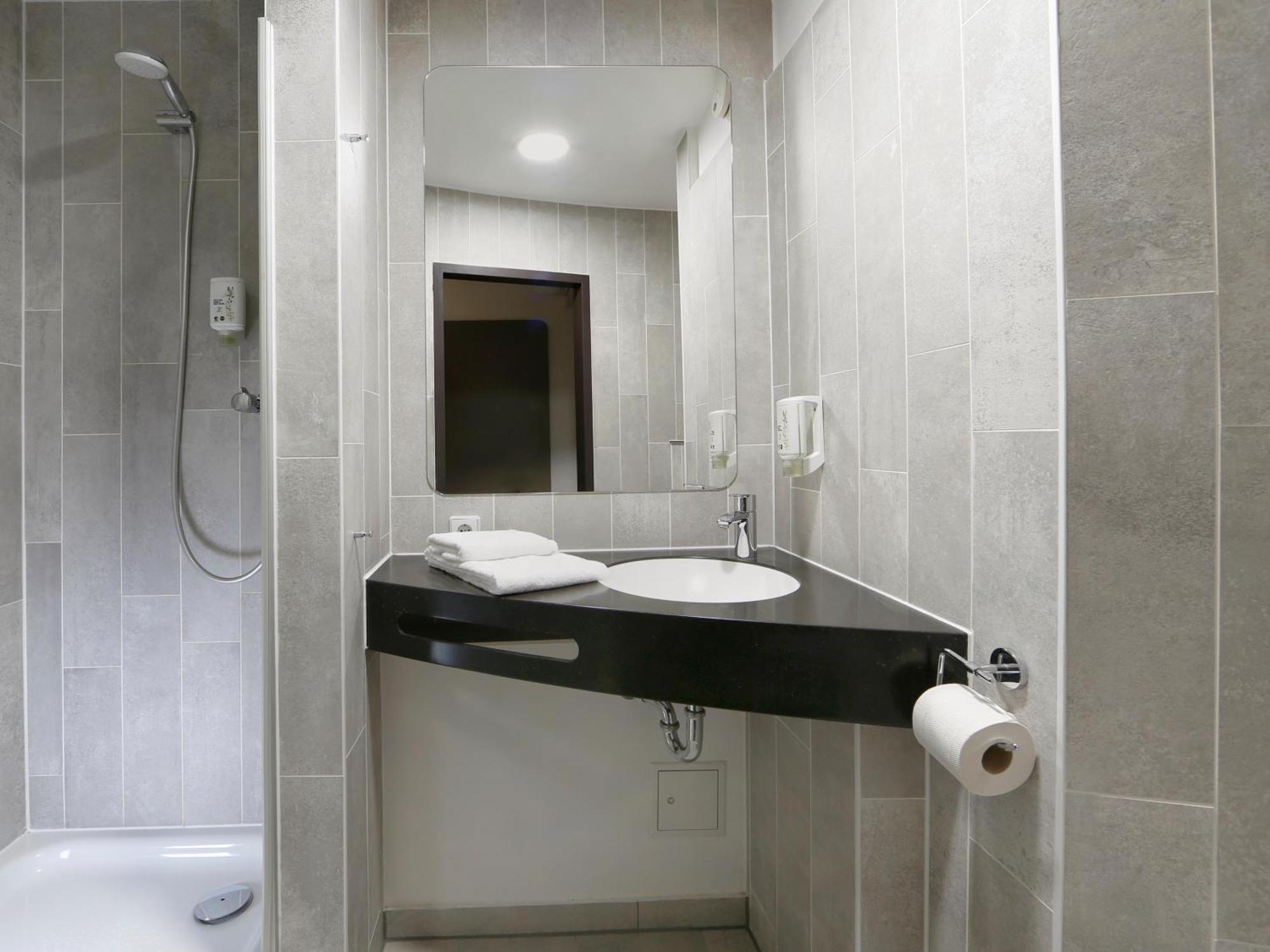 קליינמאכנו B&B Hotel Berlin-Dreilinden מראה חיצוני תמונה